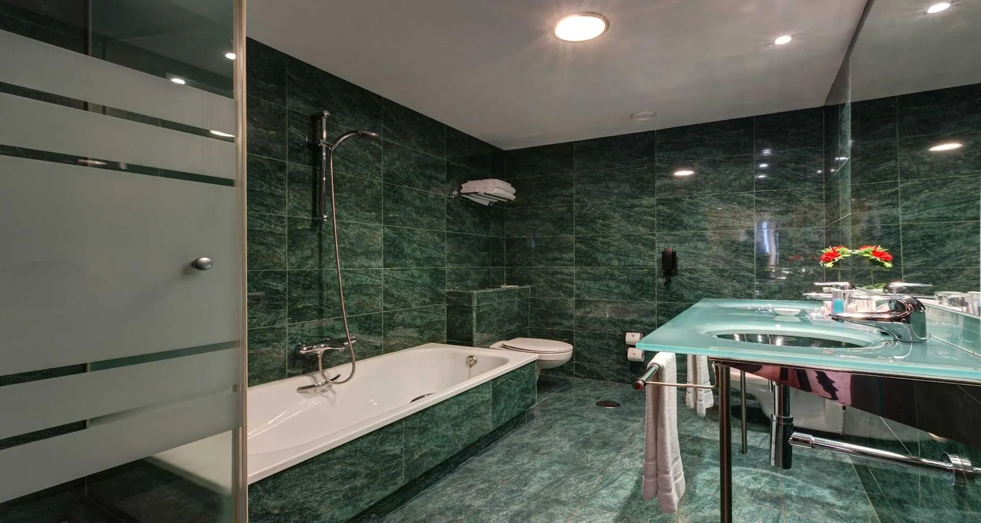 **** Hotel Acevi Villarroel Barcelona Spain