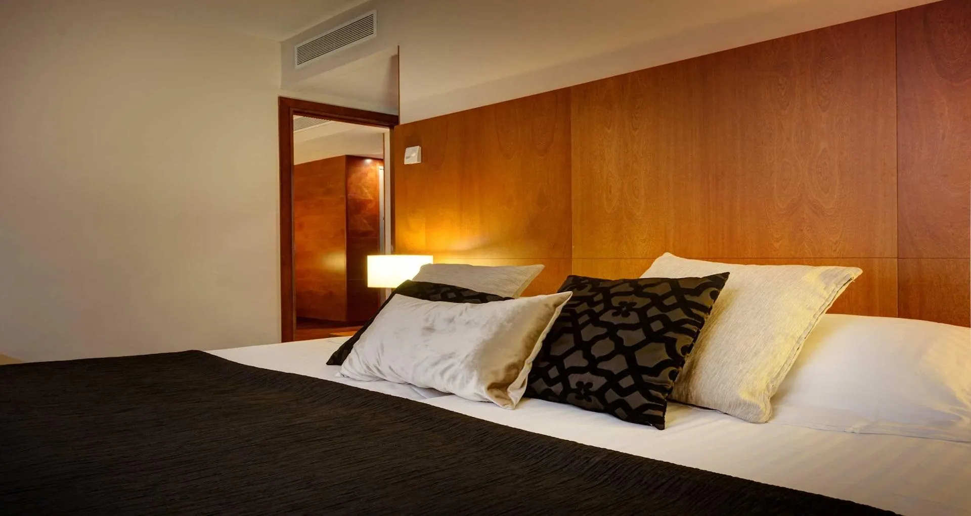 Acevi Villarroel Barcelona Hotel