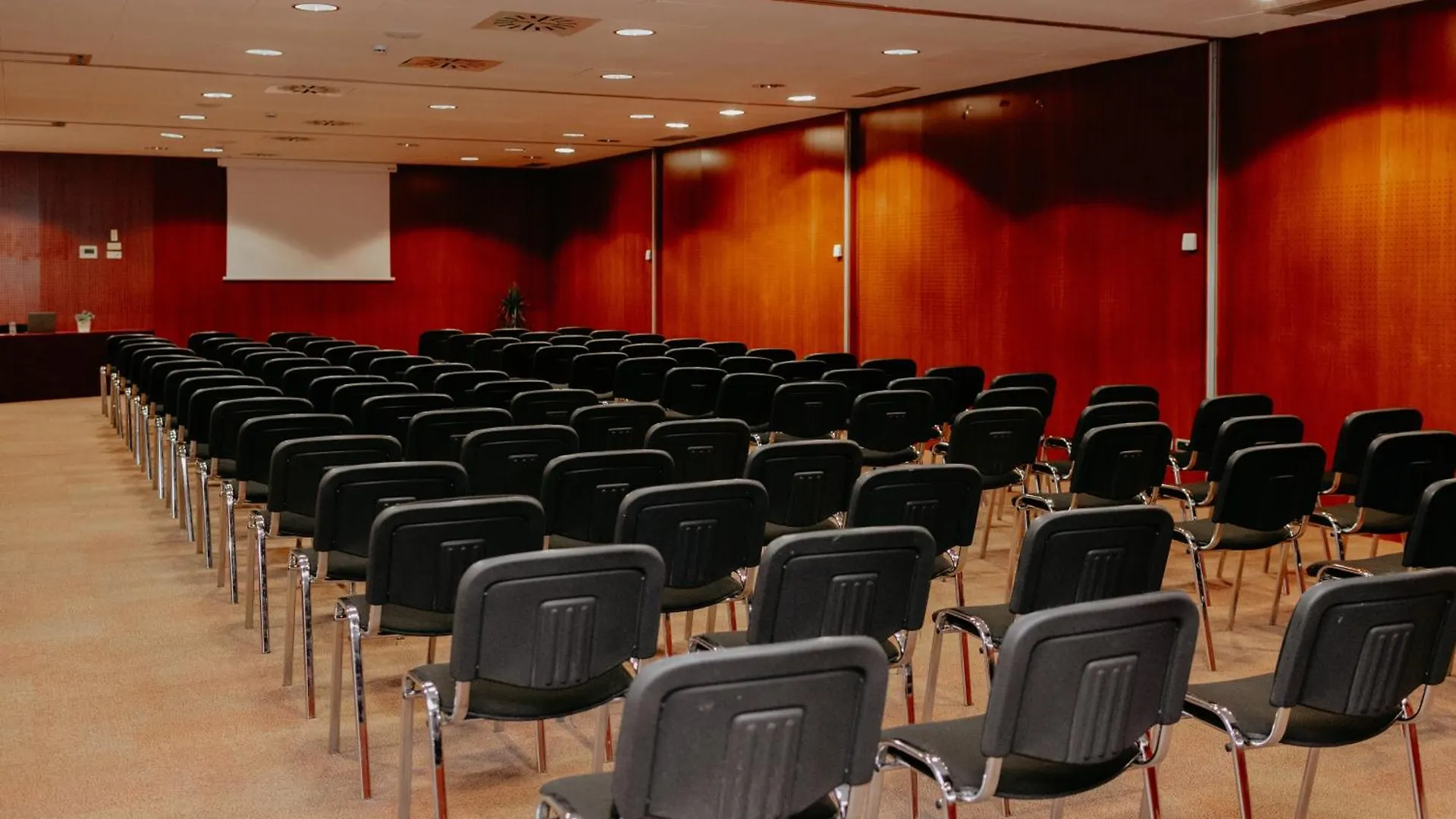 Acevi Villarroel Barcelona 4*,