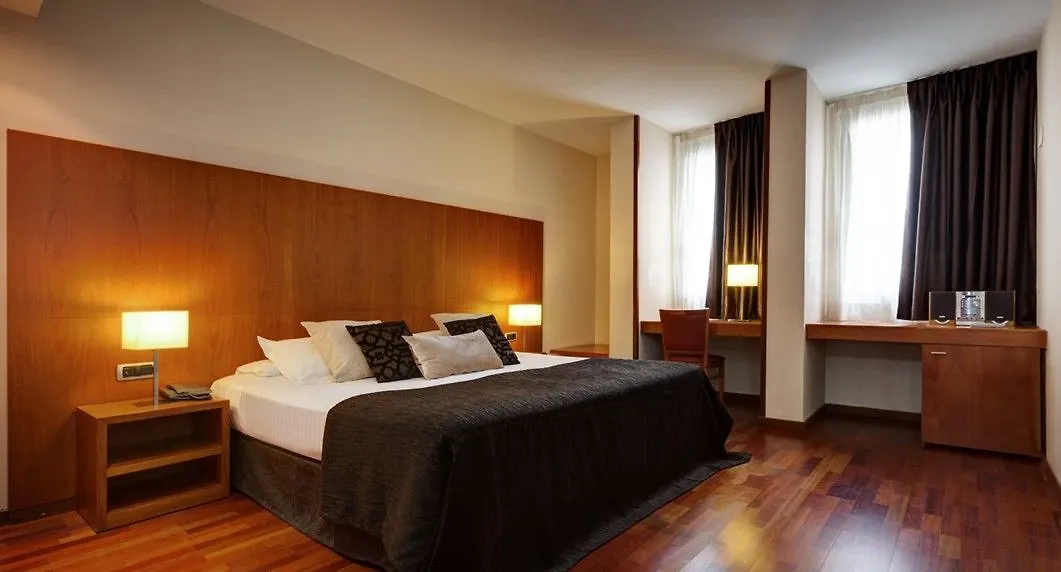 Acevi Villarroel Barcelona Hotel